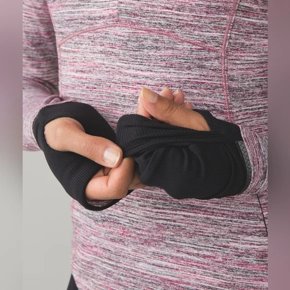 Lululemon Rundleful 1/2 Zip - Picture 7 of 10